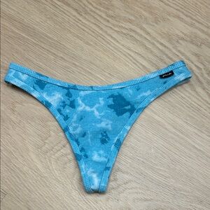 PINK Victoria's Secret Aqua Tie-Dye Ribbed Thong Panty S